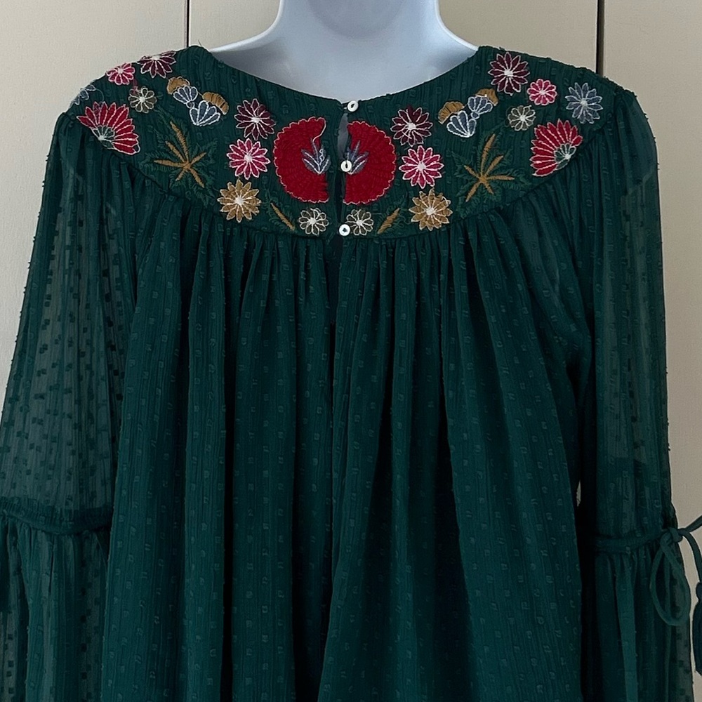 Zara Trafaluc Collection Embroidered mother of pearl button back Blouse XS - Picture 10 of 11